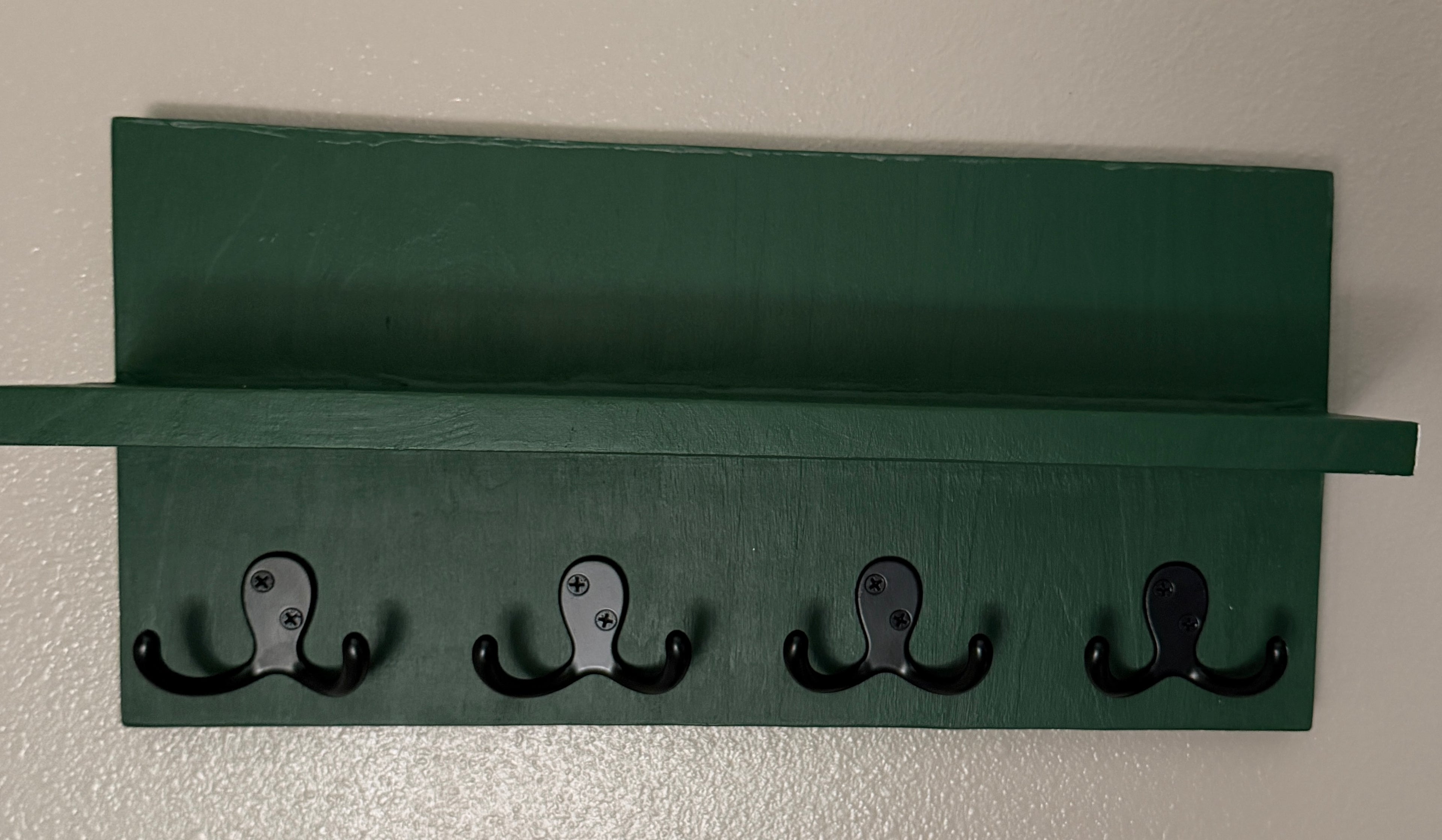 Entryway Shelf with Hooks — Green